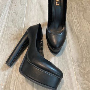 FSJ Black Round-Toe Cylinder Platforms Size 13